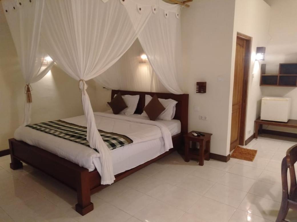 Batu Ampar Menjangan Resort 4*